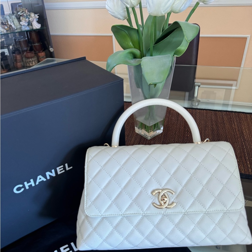 Chanel White Quilted Caviar Top handle- microchipped. Full inclusion.